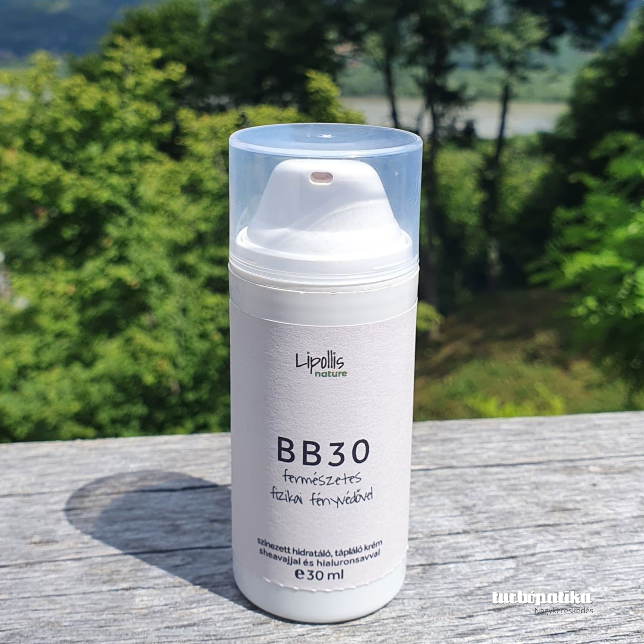 Lipollis Nature BB 30 fizikai fényvédővel 30 ml